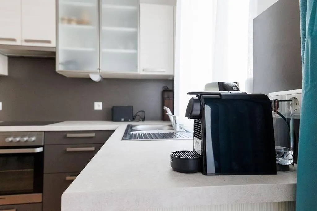 New! Amazing Spacious Schoenbrunn View Apartment Wenen
